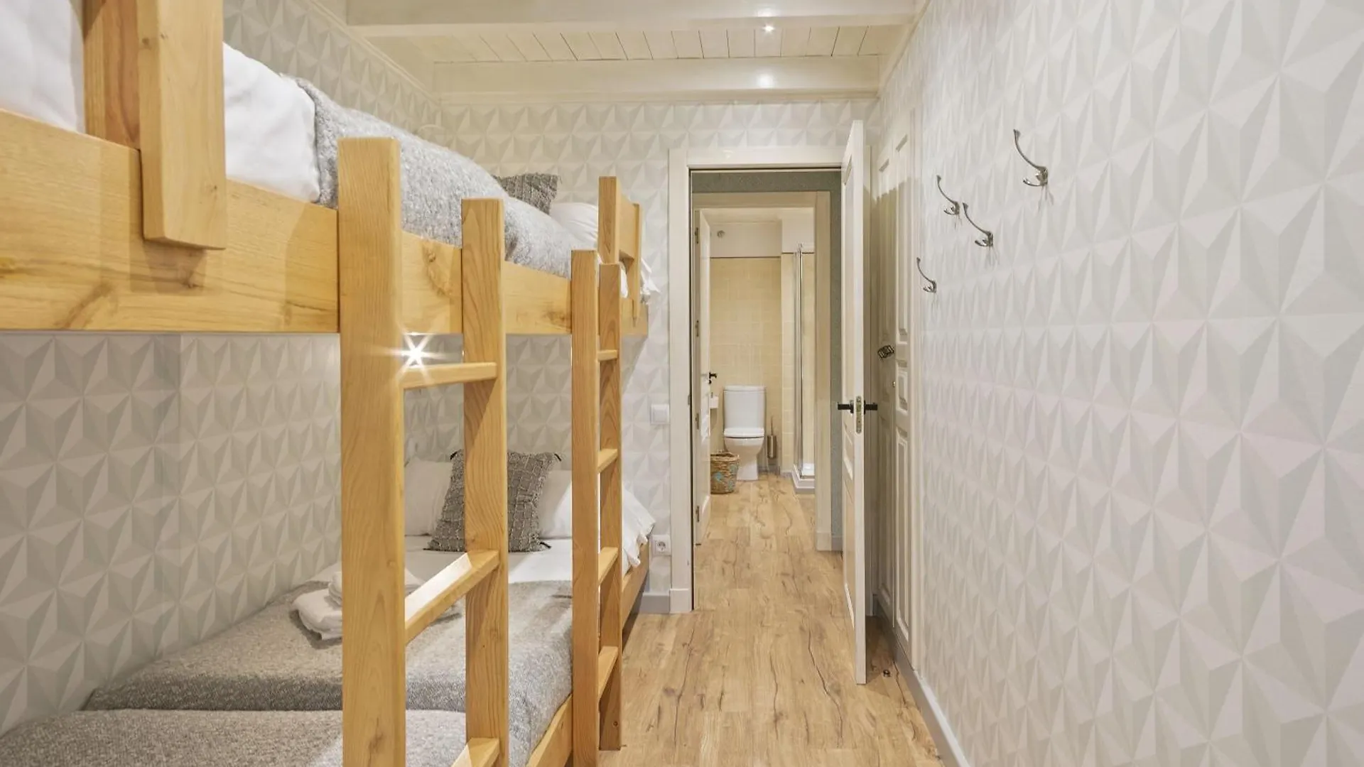 Luderna - Apartamento Val De Ruda A61 De Sarrade Baqueira Beret 0*,  Spain